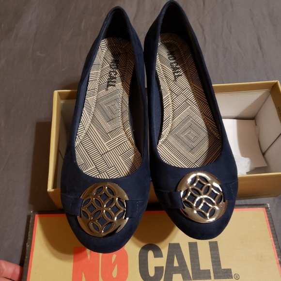 Shoes - Navy slip on flats womens 8